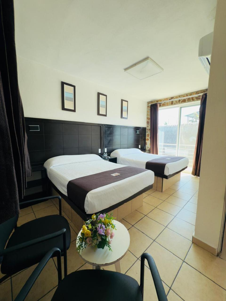 Hotel Stone Acapulco