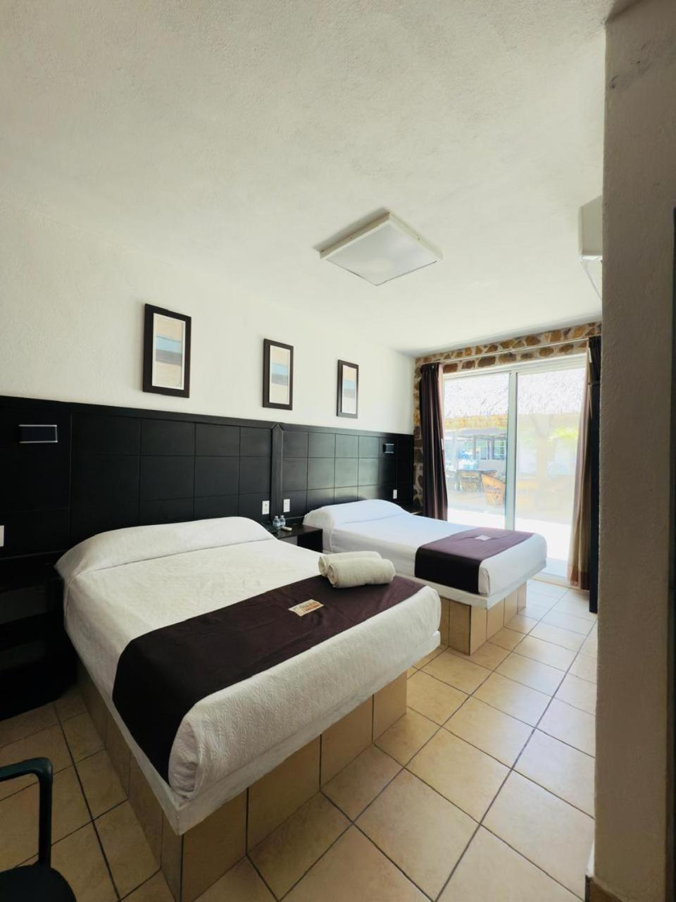 Stone Hotel 3*
